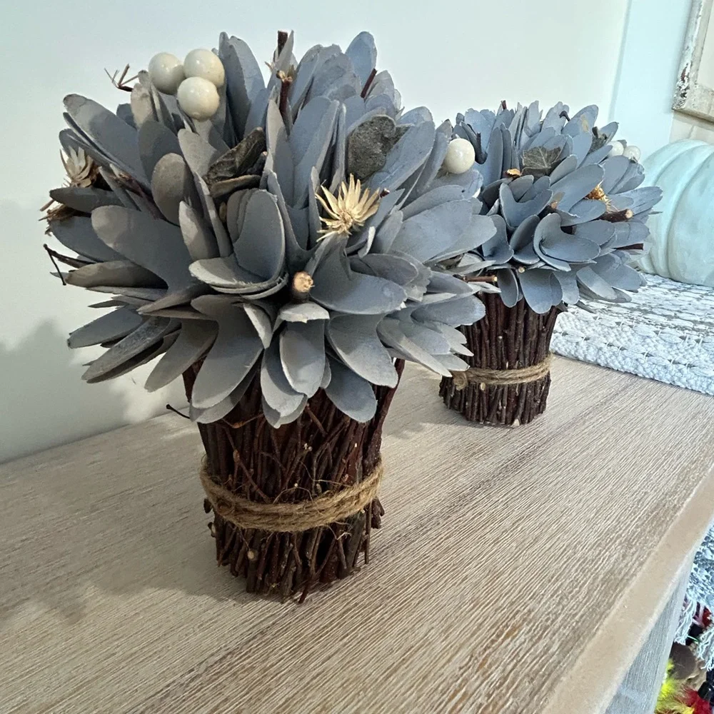 Rustic fall decor - Picture 2 of 2